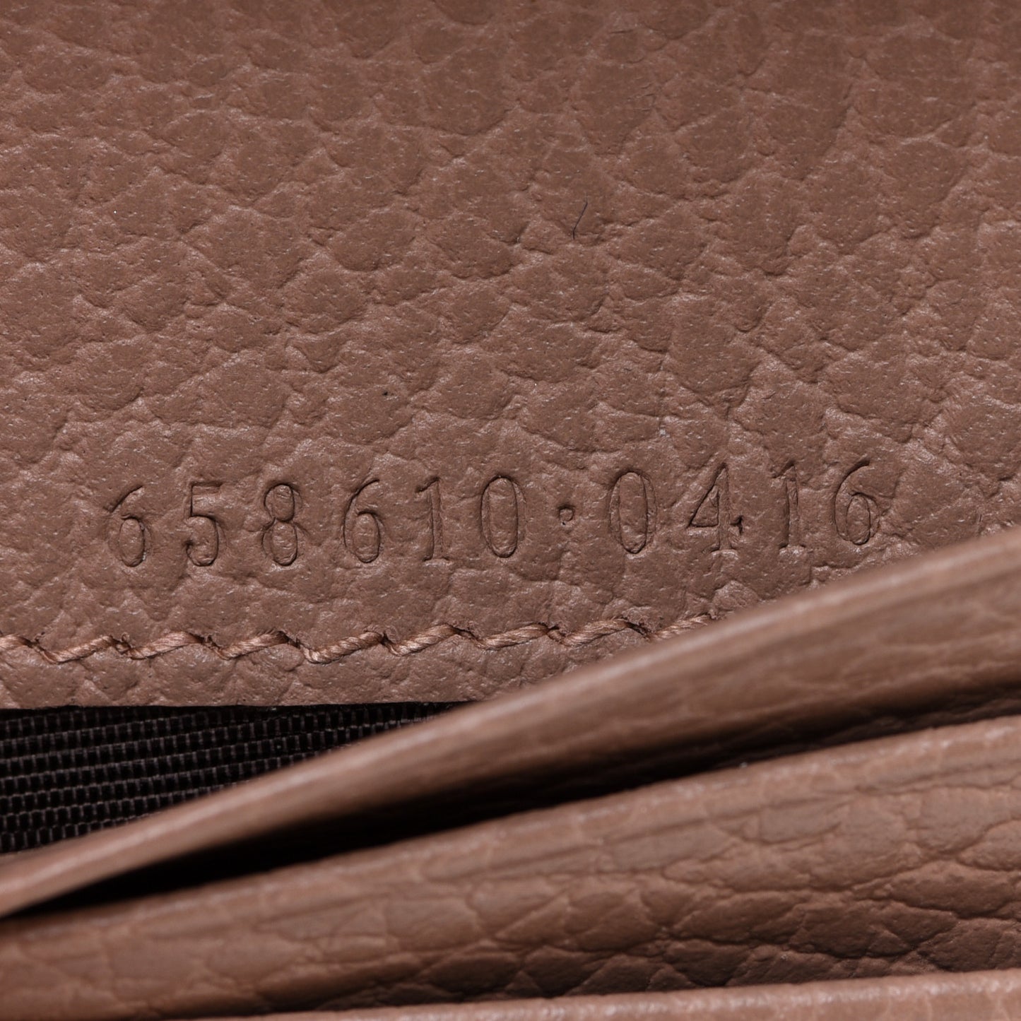 Dollar Calfskin GG Supreme Monogram GG Marmont Card Case Porcelain Rose Beige Ebony
