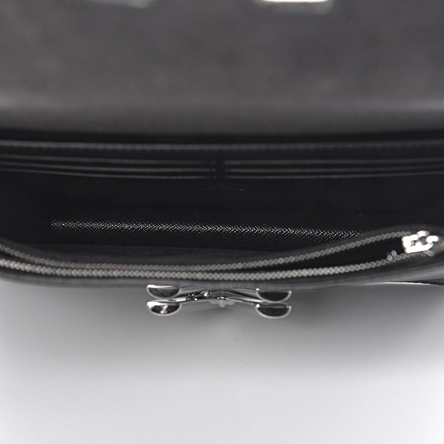 Epi Twist Belt Chain Wallet Black