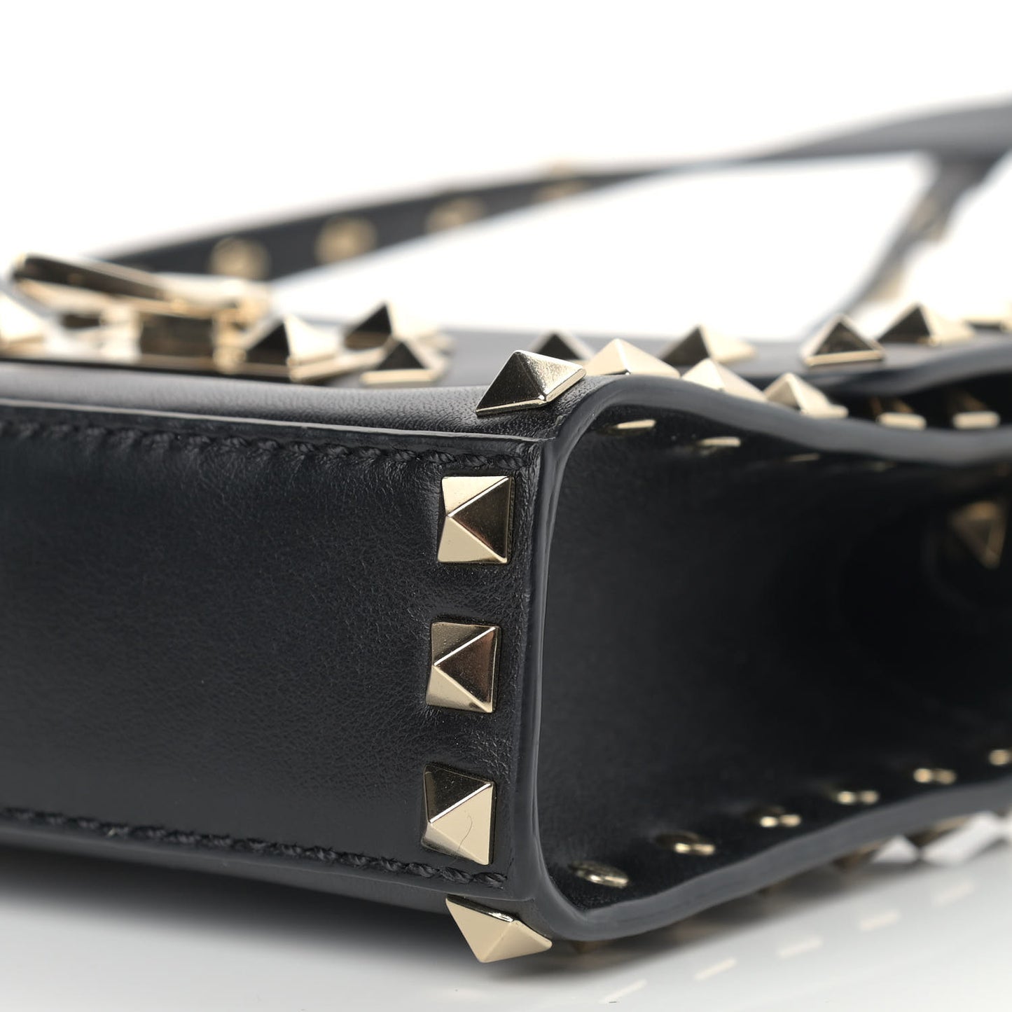 Vitello Mini Rockstud Flip Lock Crossbody Bag Black