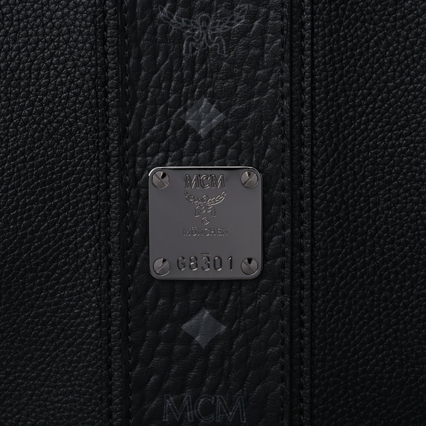 Grained Calfskin Visetos Medium Liz Reversible Shopper Tote Black