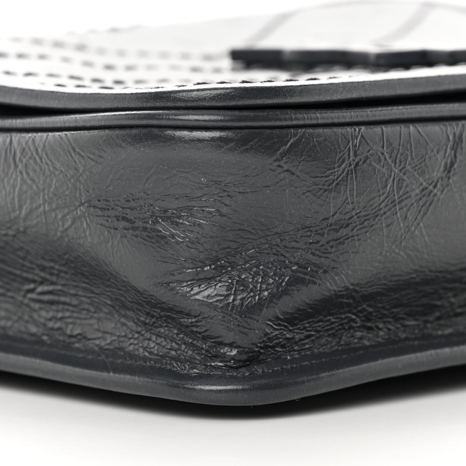 Saint Laurent Crinkled Calfskin Matelasse Monogram Niki Chain Wallet Fog 6 of 12