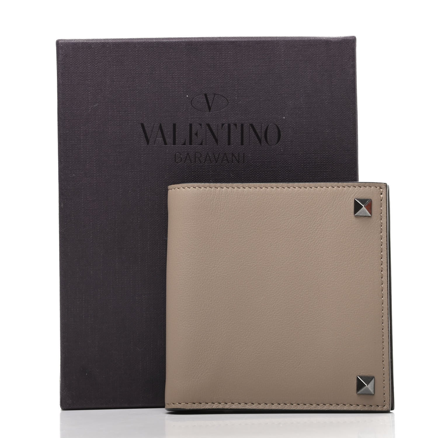 Valentino Garavani Vitello Rockstud Bi-Fold Wallet Light Beige 6 of 6