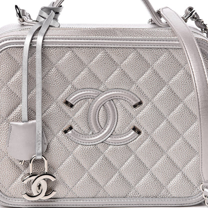 Chanel Metallic Caviar Quilted Large CC Filigree Vanity Case Silver 11 of 12