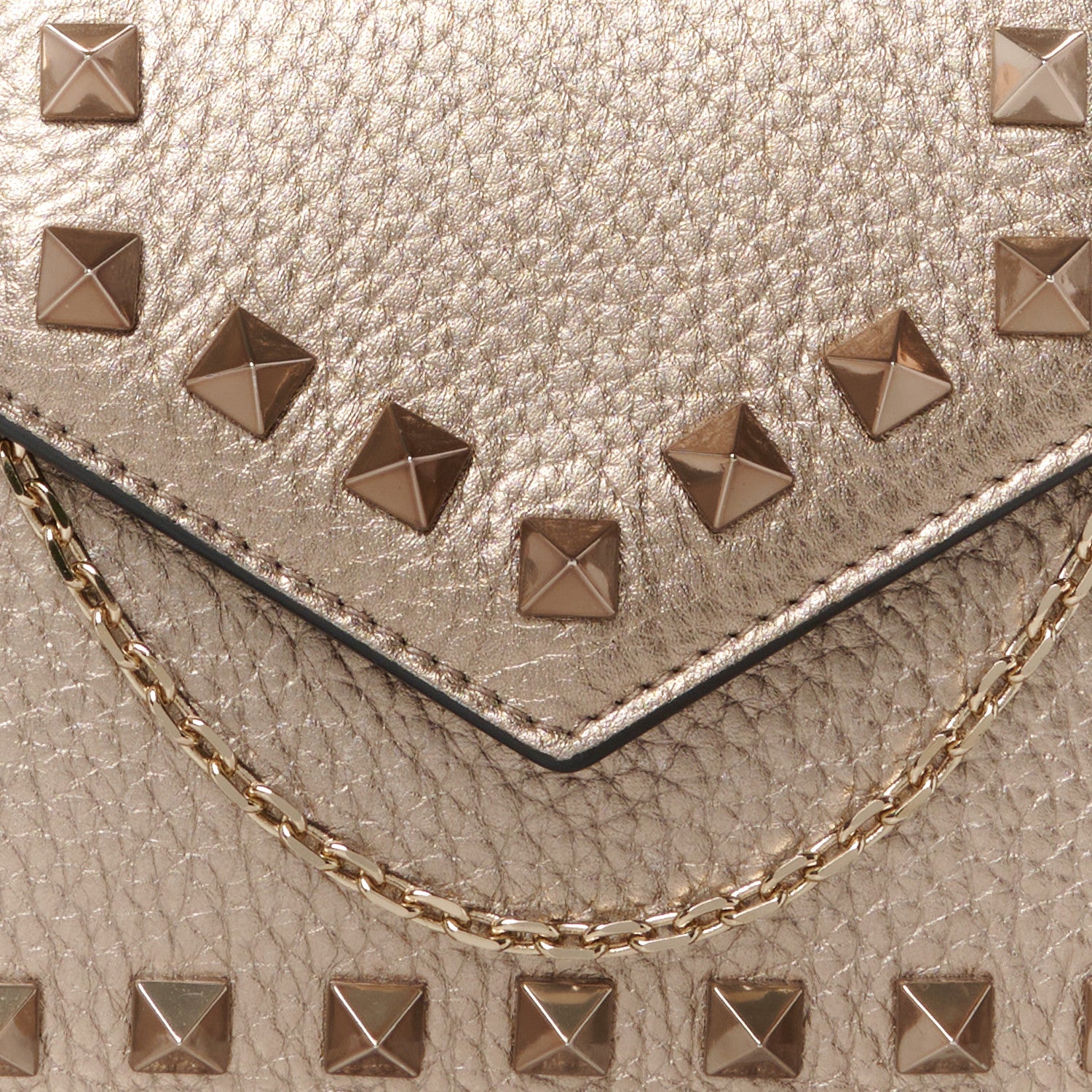 Valentino Garavani Metallic Pebbled Calfskin Rockstud Phone Case With Chain Sasso 9 of 12