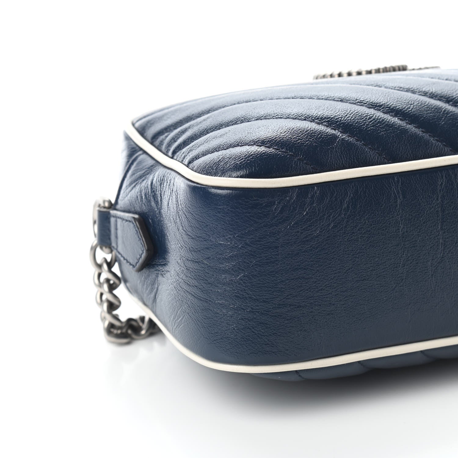 Gucci Vintage Effect Calfskin Matelasse Diagonal Small Torchon GG Marmont Chain Shoulder Bag Blue Agata Mystic White 6 of 7