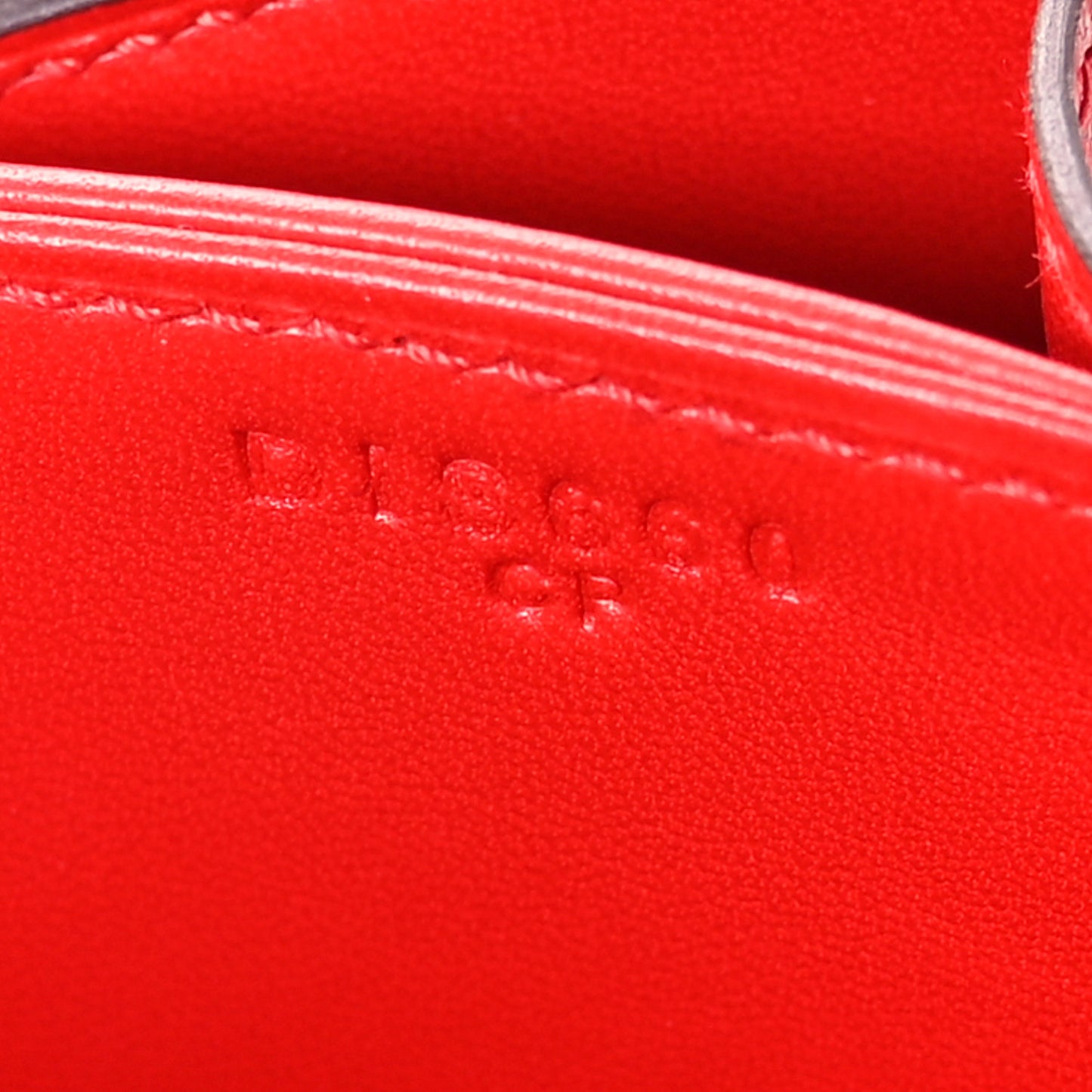 Shiny Alligator Constance 18 Rouge de Coeur