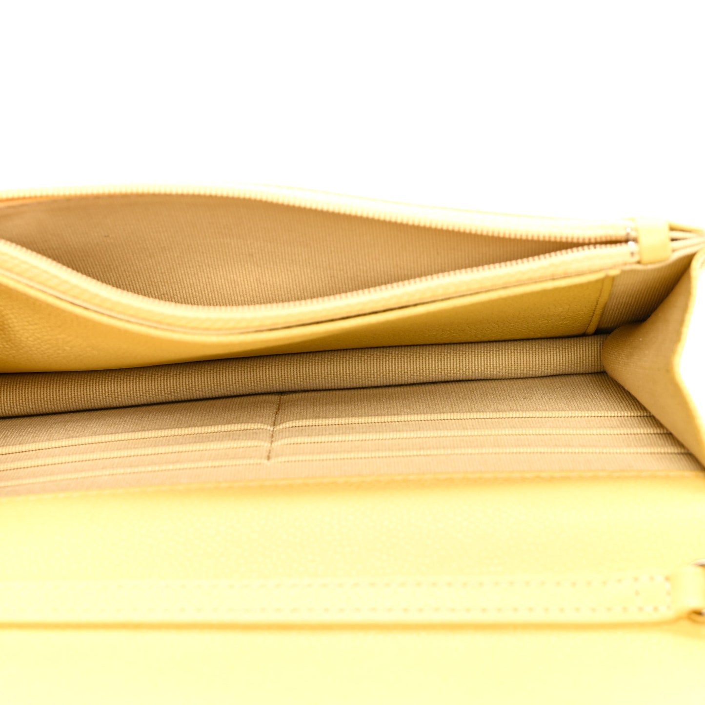 Caviar Quilted Tiny CC Wallet On Chain WOC Yellow