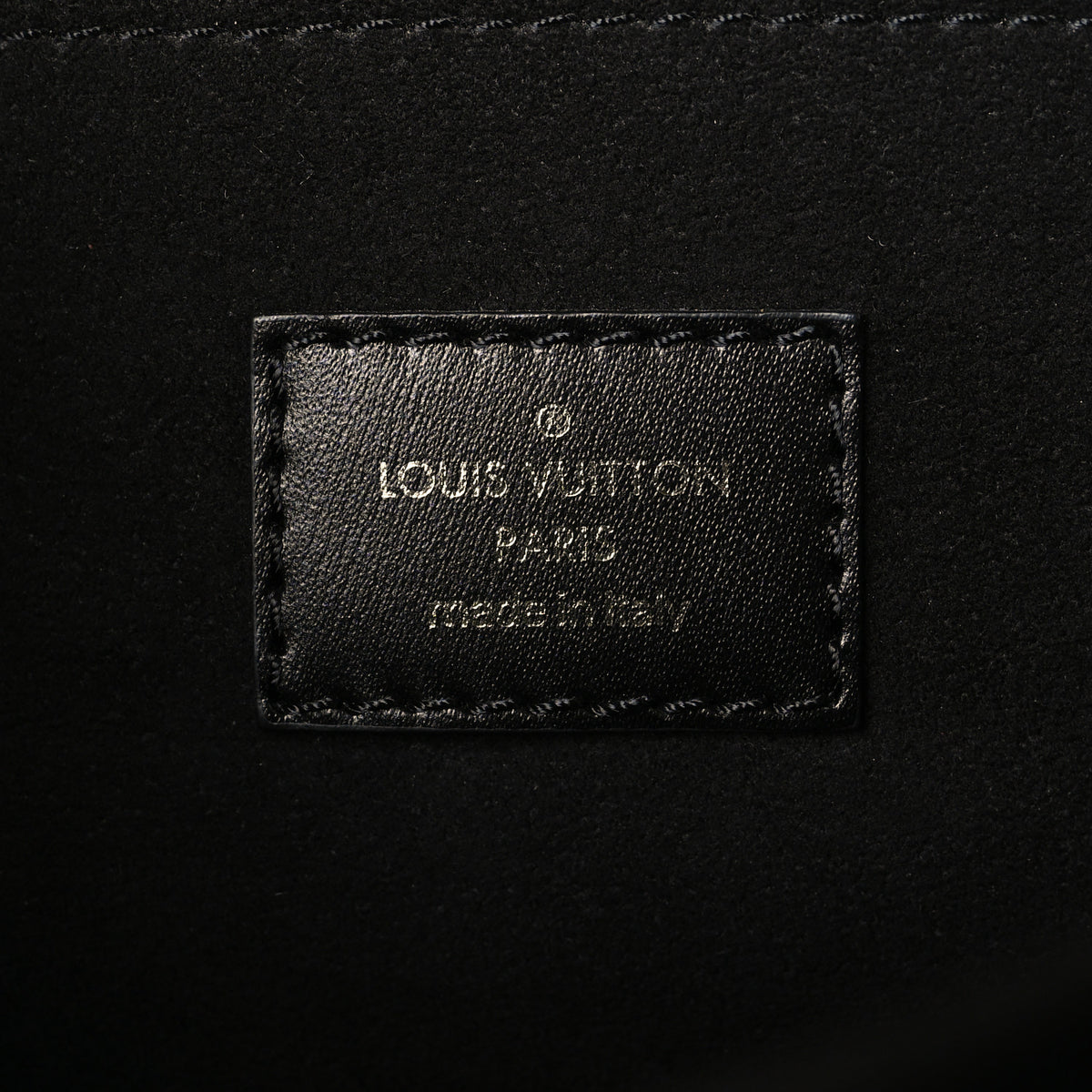 Reverse Monogram Pochette Metis