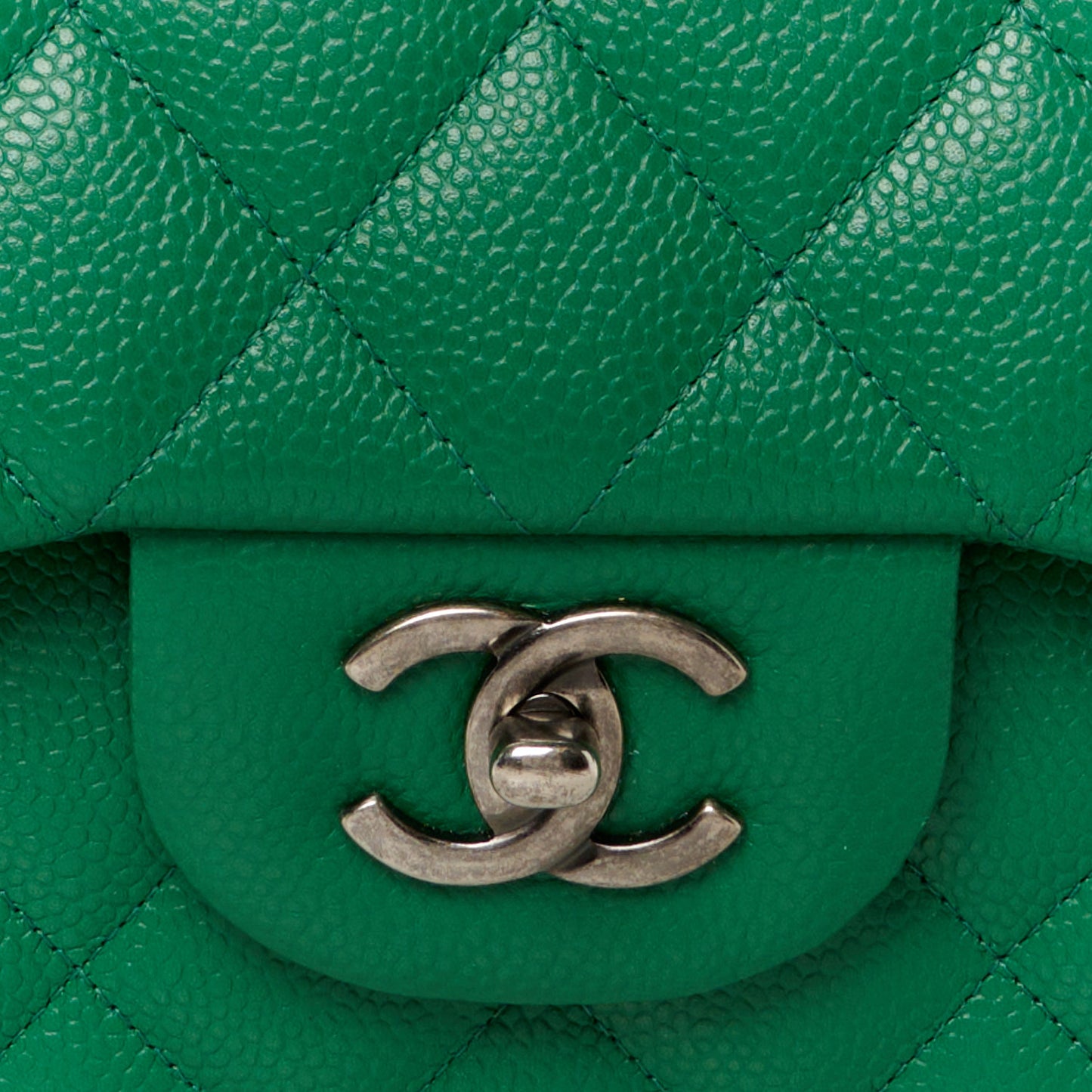 Caviar Quilted Jumbo Double Flap Green