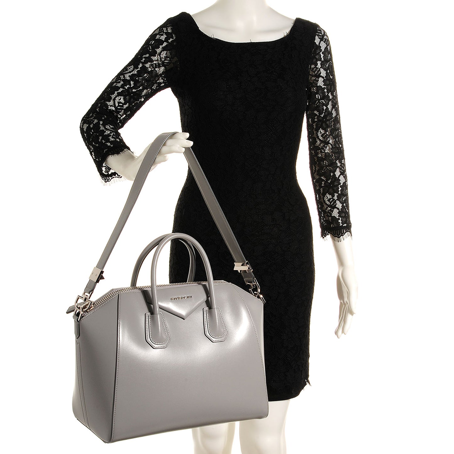 Smooth Calfskin Medium Antigona Pearl Grey