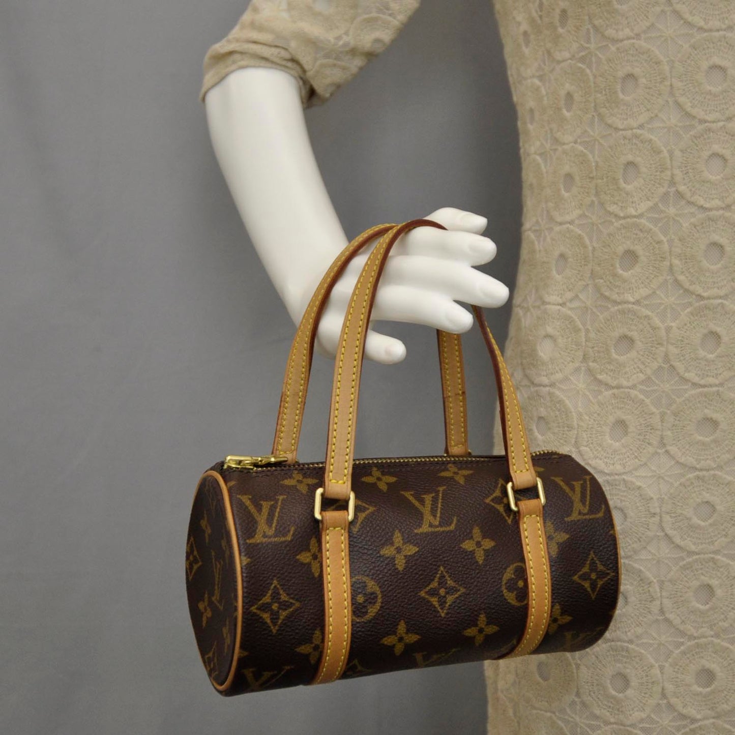 Monogram Papillon 19