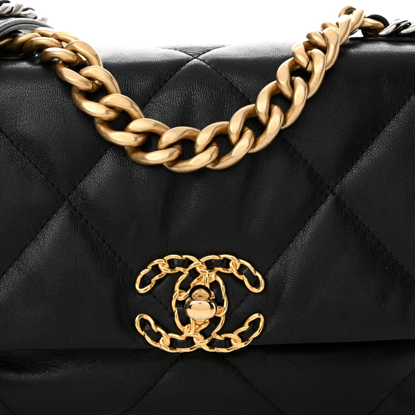 Goatskin Quilted Medium Chanel 19 Flap Black