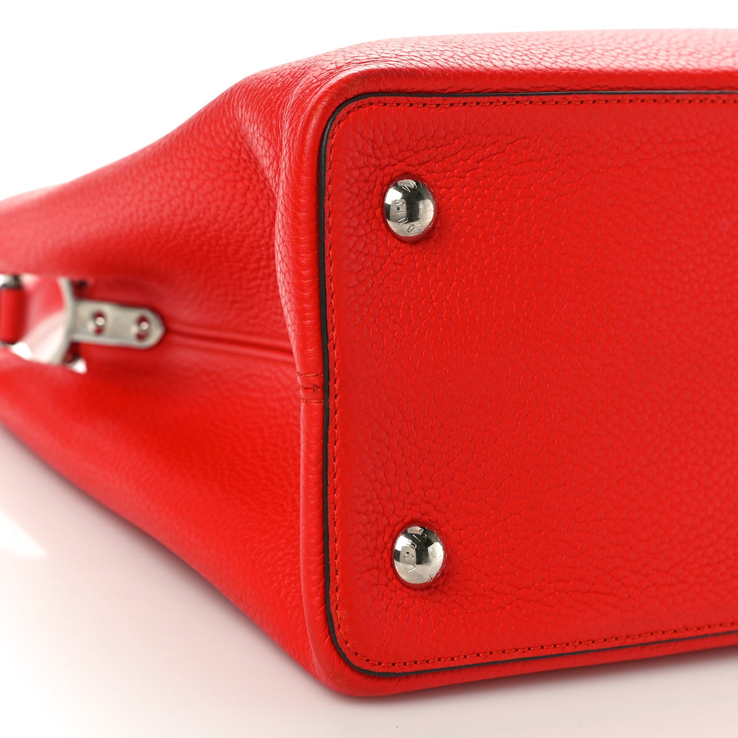 Taurillon Capucines MM Rubis