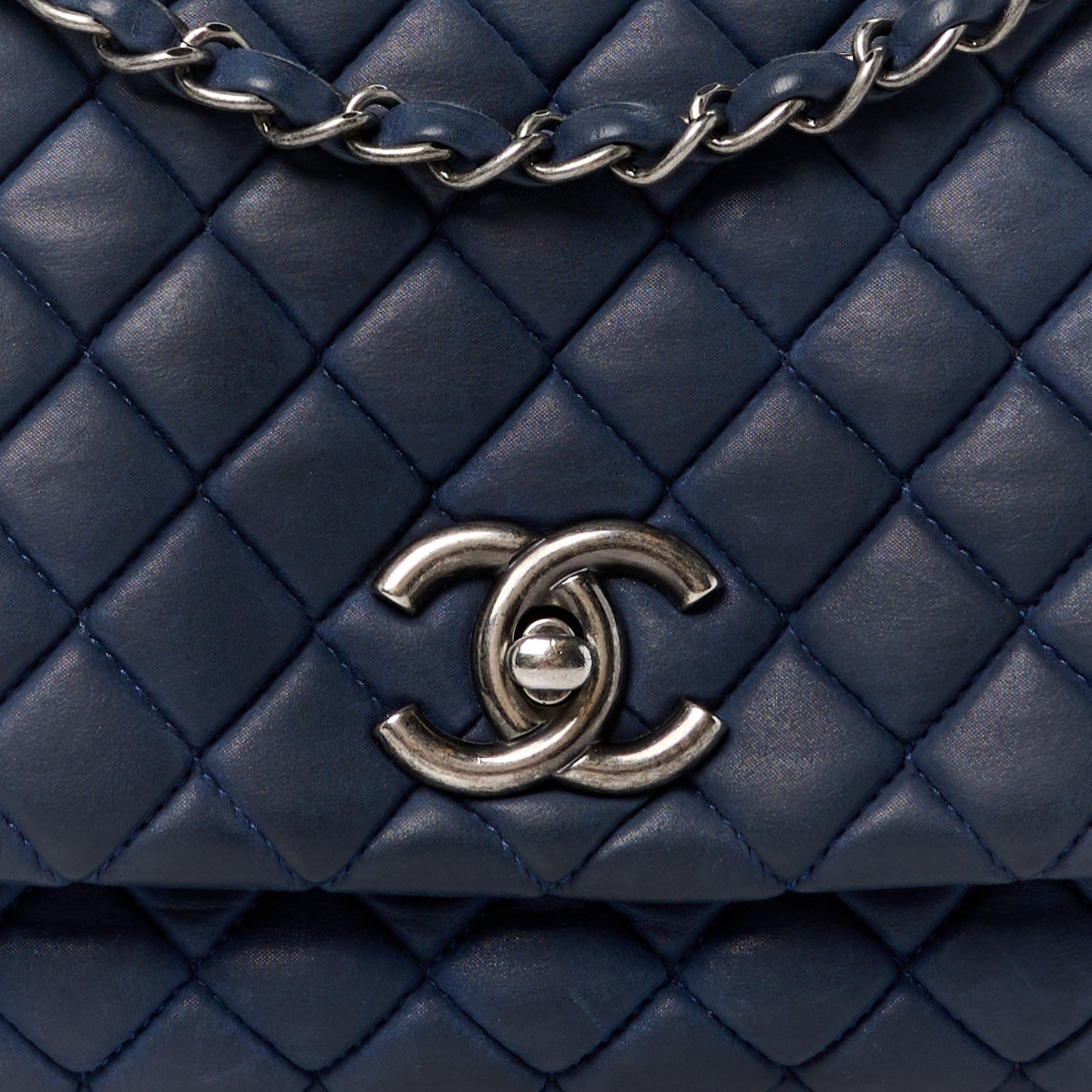 Iridescent Calfskin Quilted Large New Bubble Flap Navy