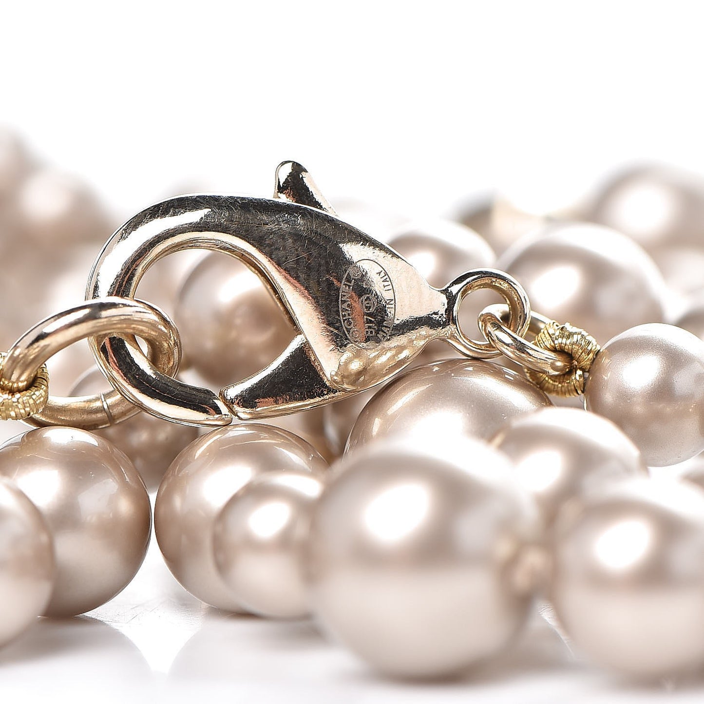 Pearl CC Long Necklace Gold Pearly Beige