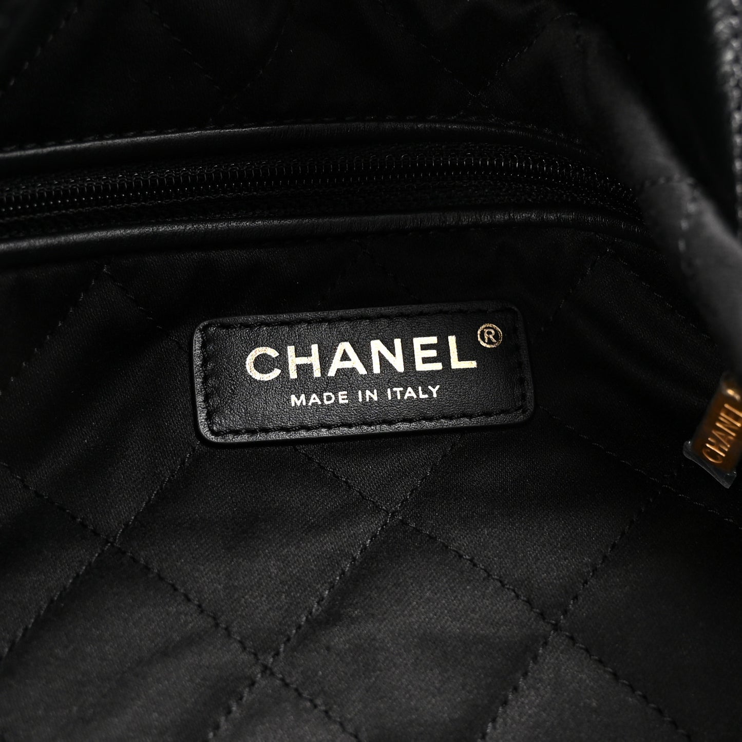 Shiny Calfskin Quilted Small Chanel 22 Black