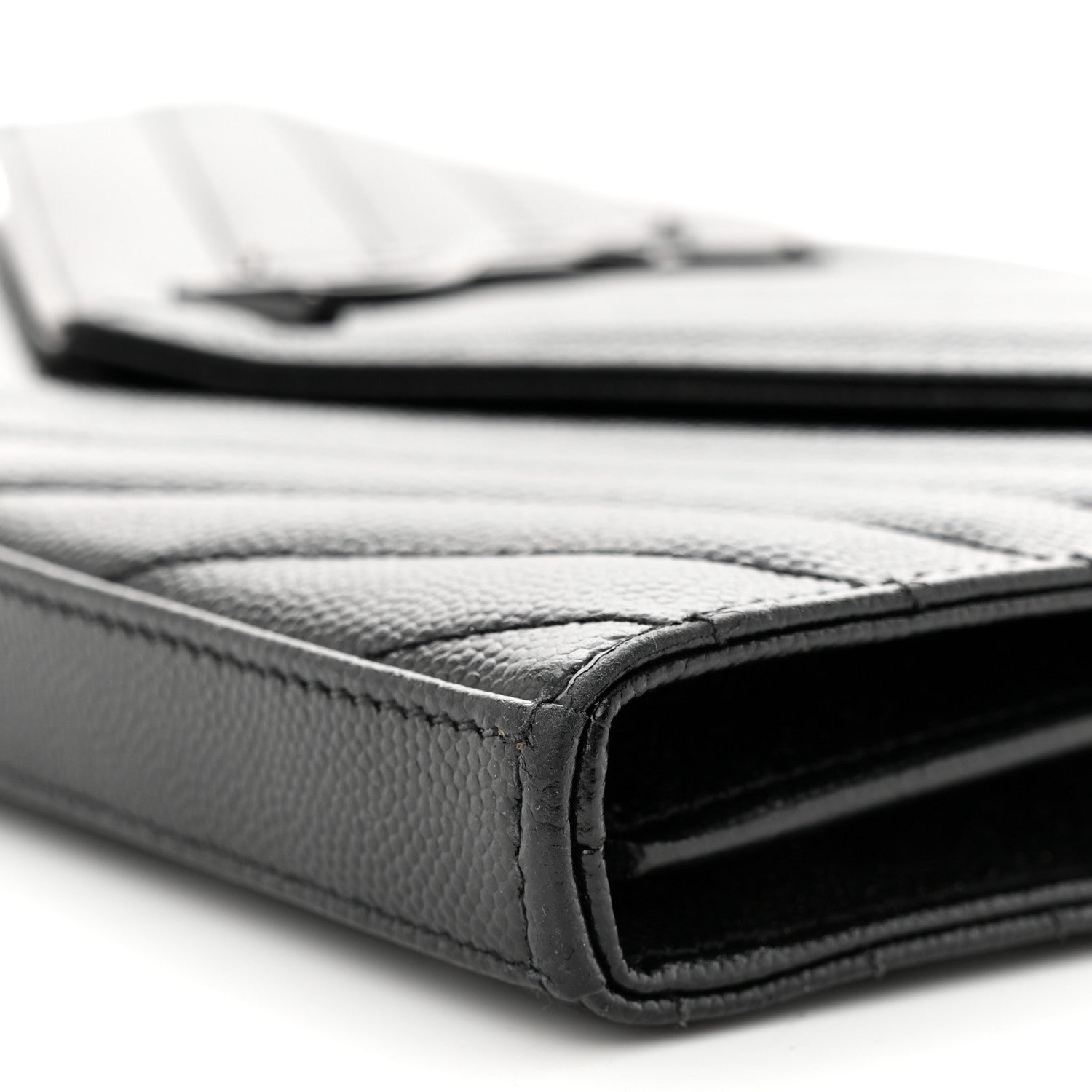Saint Laurent Grain De Poudre Matelasse Chevron Monogram Monochrome Chain Wallet Black 10 of 13
