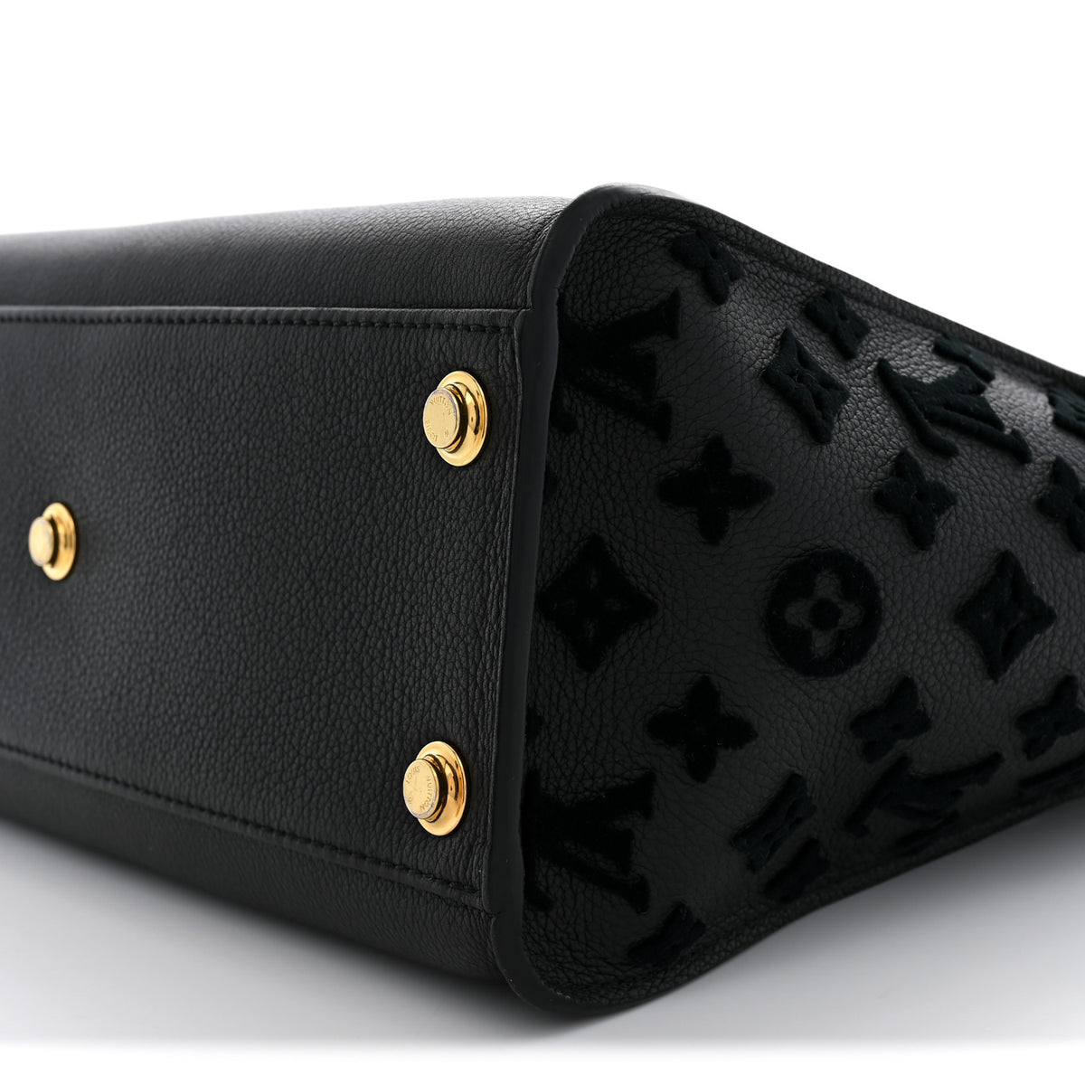 Calfskin Monogram Tufting On My Side Black