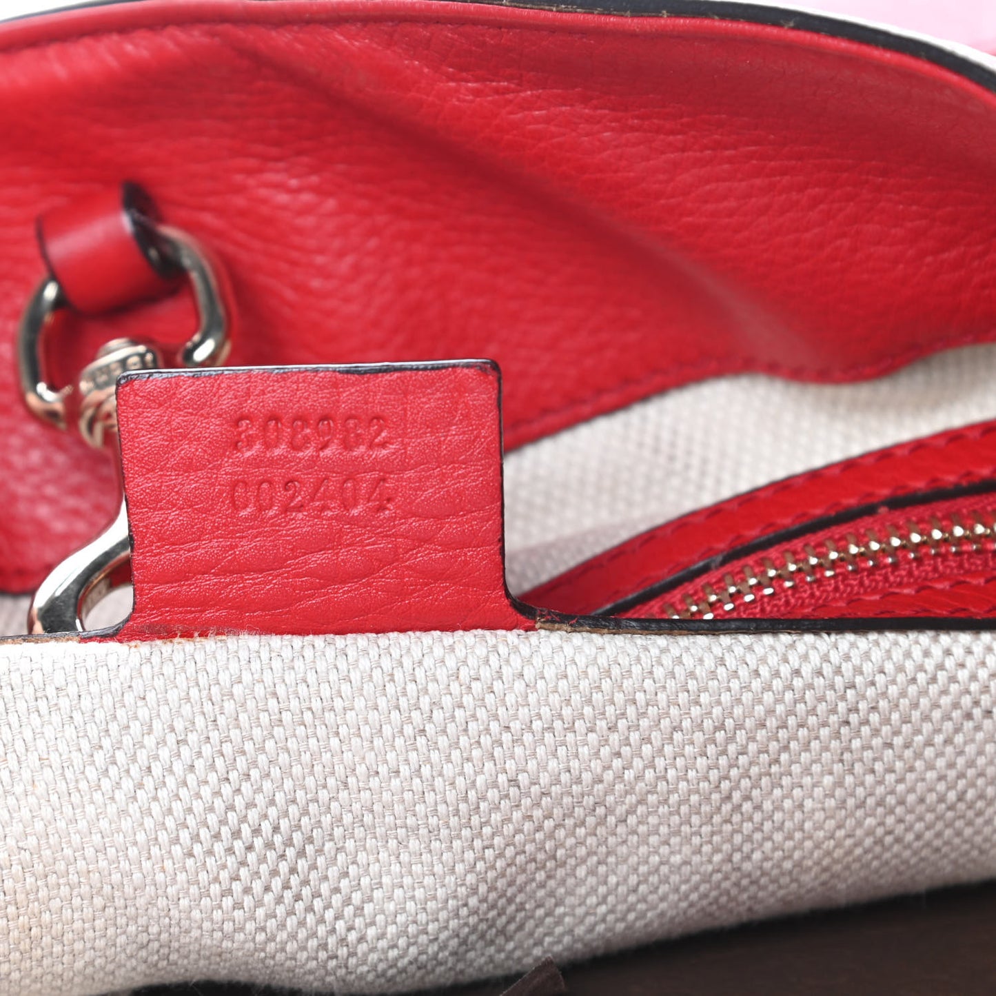 Pebbled Calfskin Medium Soho Chain Shoulder Bag Tabasco Red