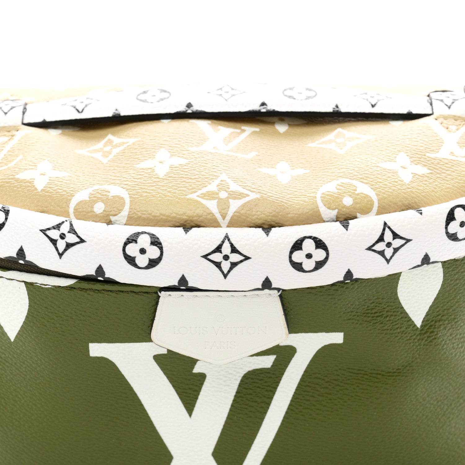 Louis Vuitton Monogram Giant Bumbag Kaki Beige 8 of 10