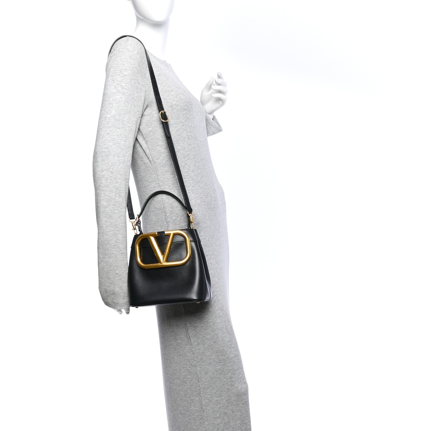 Valentino Garavani Nappa Vlogo Bucket Bag Black 2 of 10