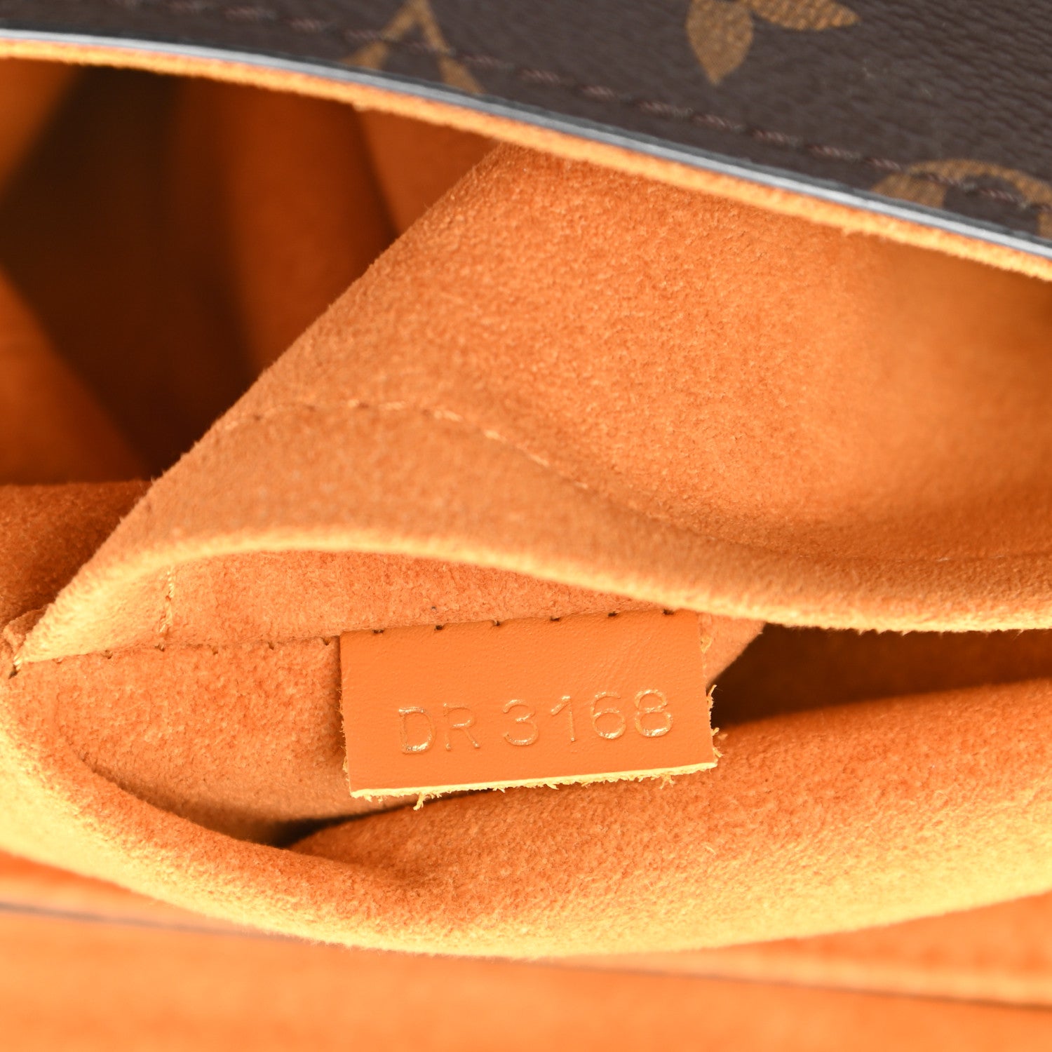 Louis Vuitton Monogram Beaubourg MM Safran Imperial 7 of 10