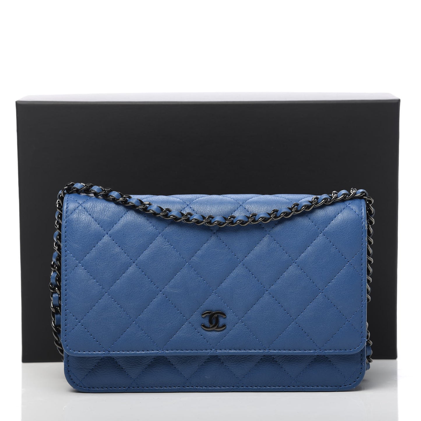 Calfskin Quilted Wallet On Chain WOC Blue