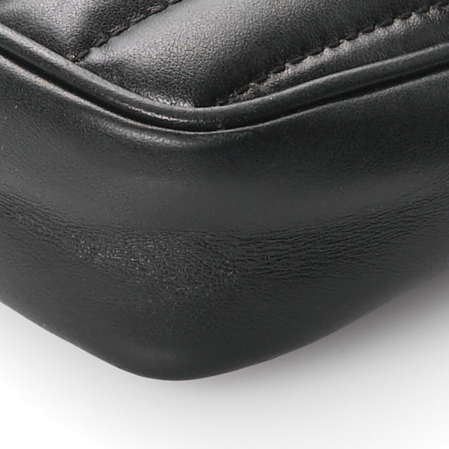 Calfskin Matelasse Aria Super Mini GG Marmont Shoulder Bag Black