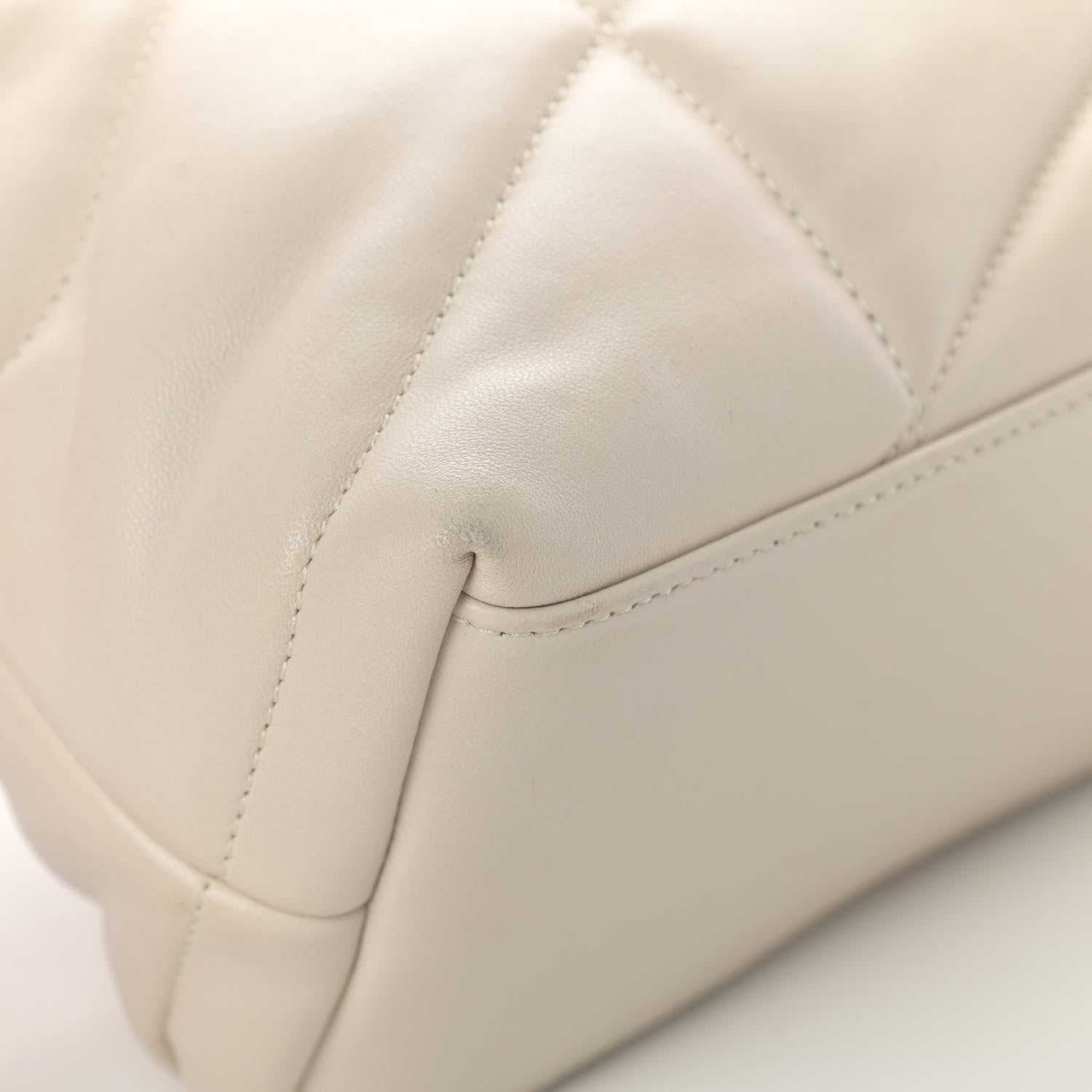 Saint Laurent Lambskin Quilted Small Loulou Puffer Monogram Chain Satchel Blanc Vintage 12 of 13