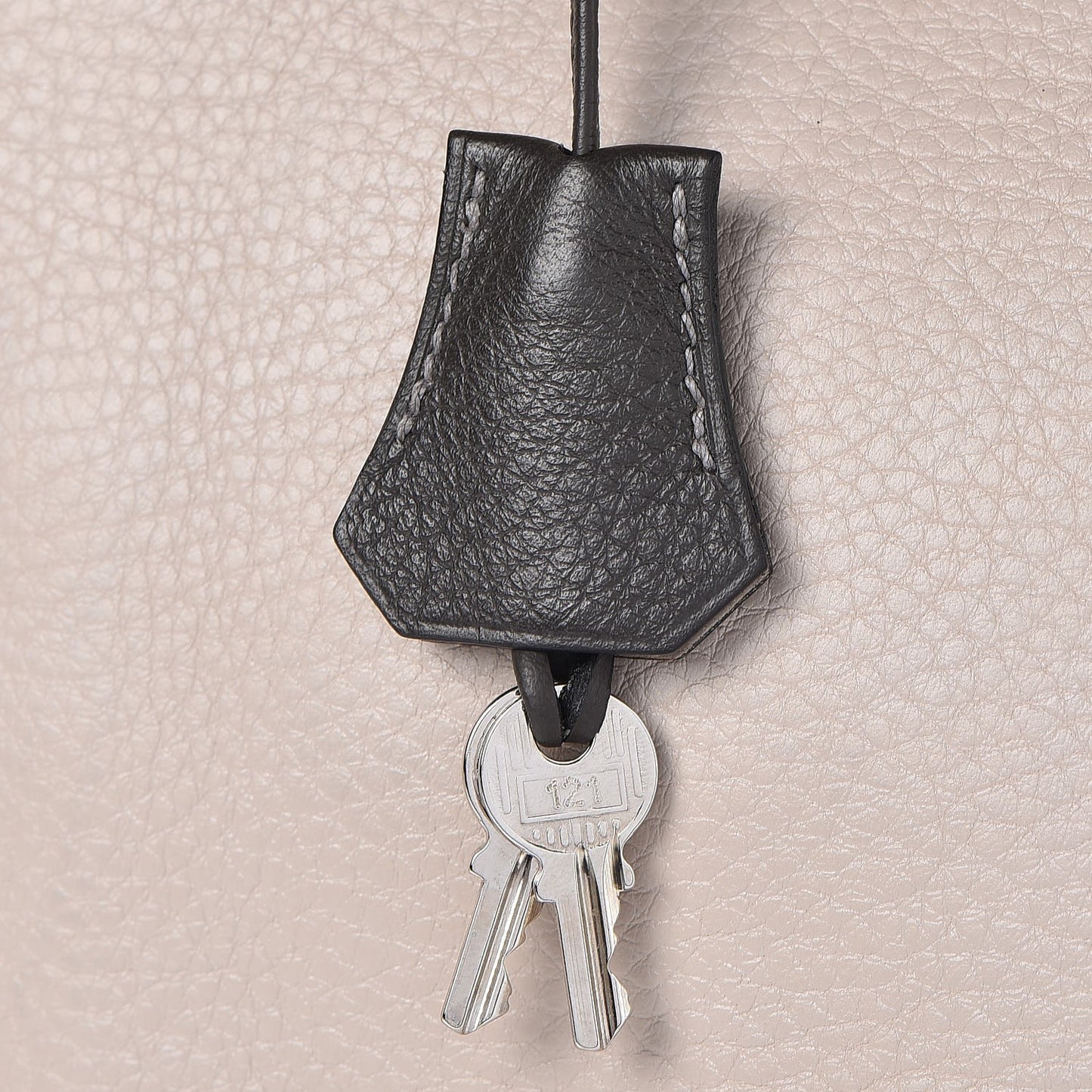 Taurillon Clemence Tri-color Kelly Retourne 35 Graphite Gris Tourterelle Gris Clair