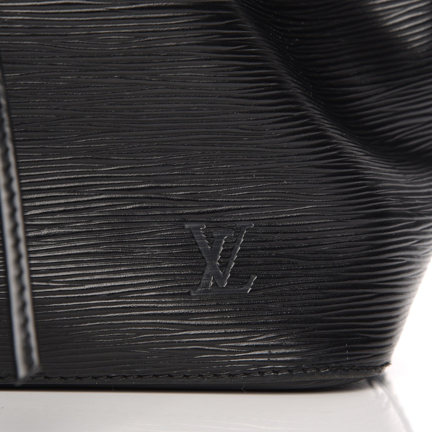 Louis Vuitton Epi Petit Noe Black 7 of 8