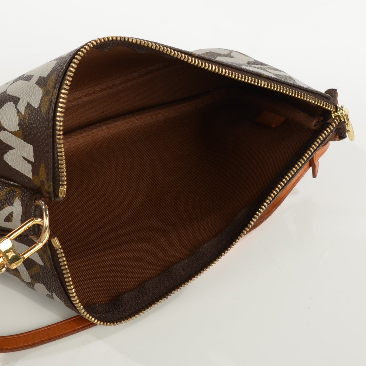 Monogram Graffiti Pochette Accessories Silver