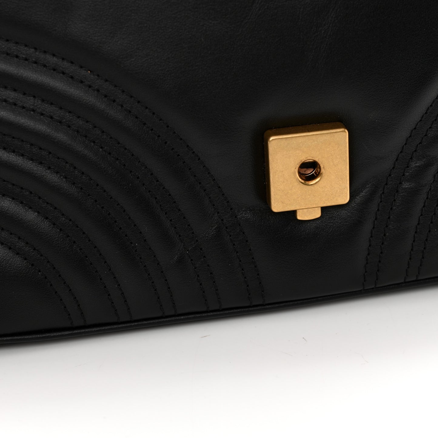 Calfskin Matelasse Small GG Marmont Top Handle Shoulder Bag Black
