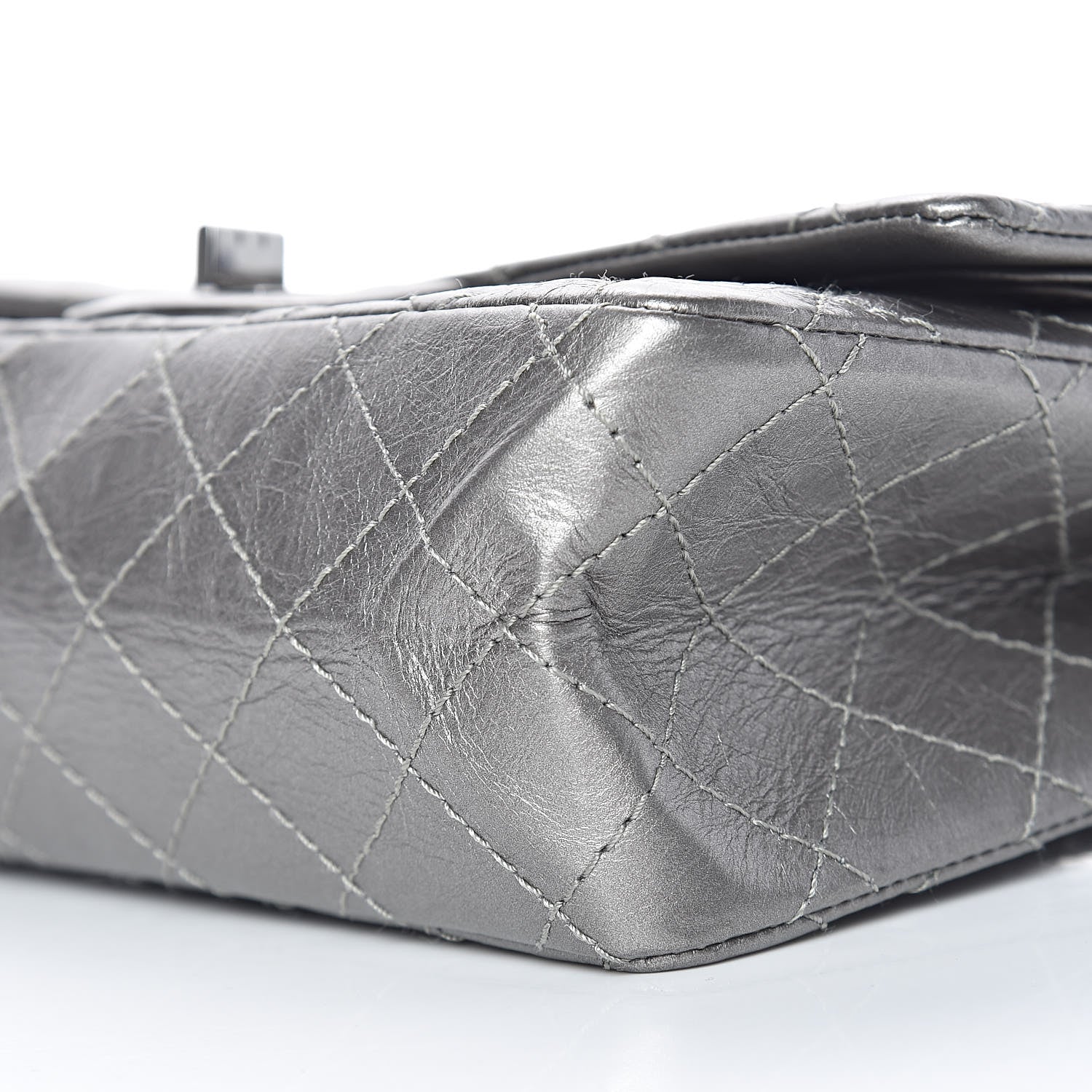 Chanel Metallic Aged Calfskin 2.55 Reissue 225 Flap Silver 10 of 11