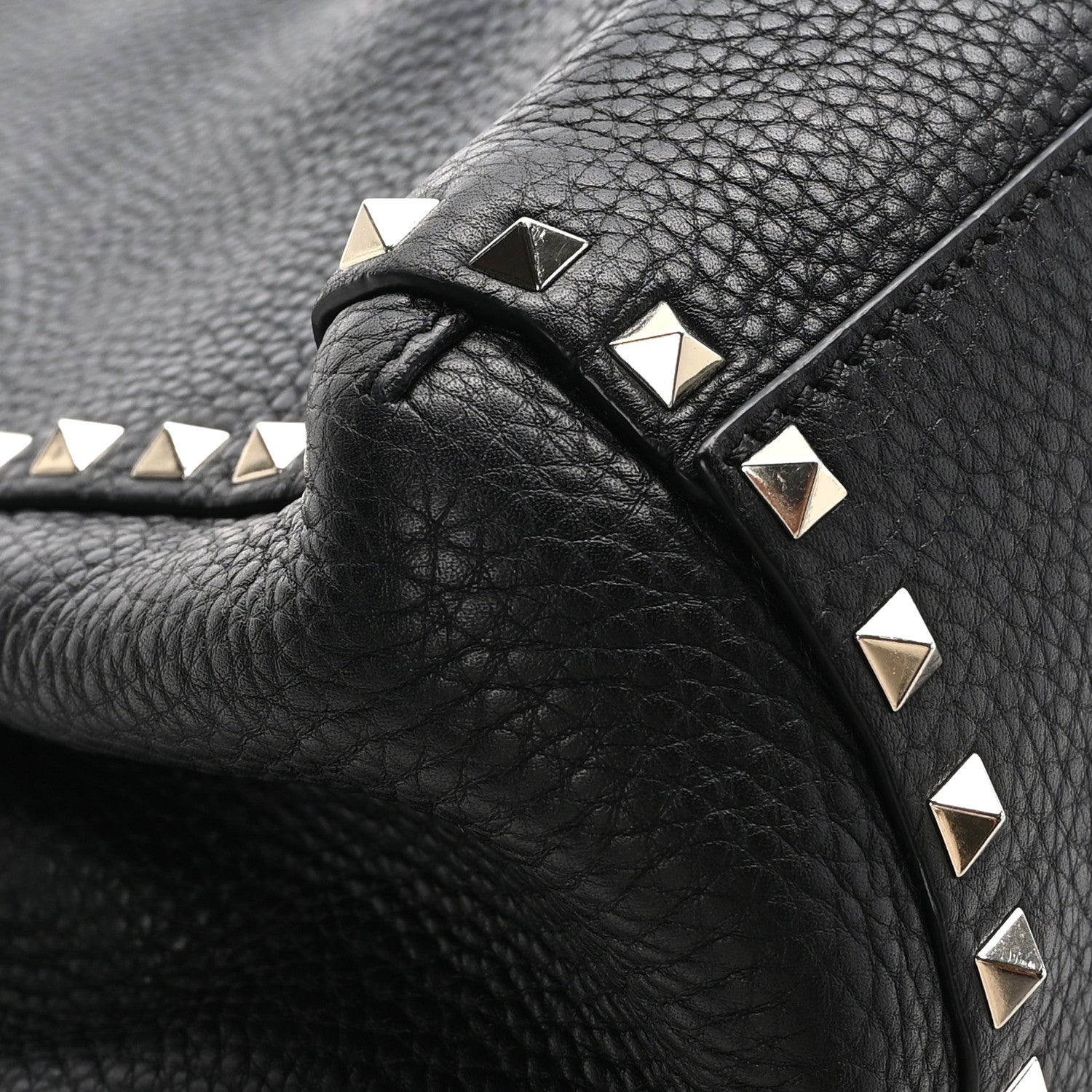 Valentino Garavani VALENTINO GARAVANI Grained Calfskin Rockstud Double Handle Cinch Tote Black 7 of 10