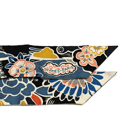 Hermes Silk Bingata Twilly Vert Black Saumon 2 of 4