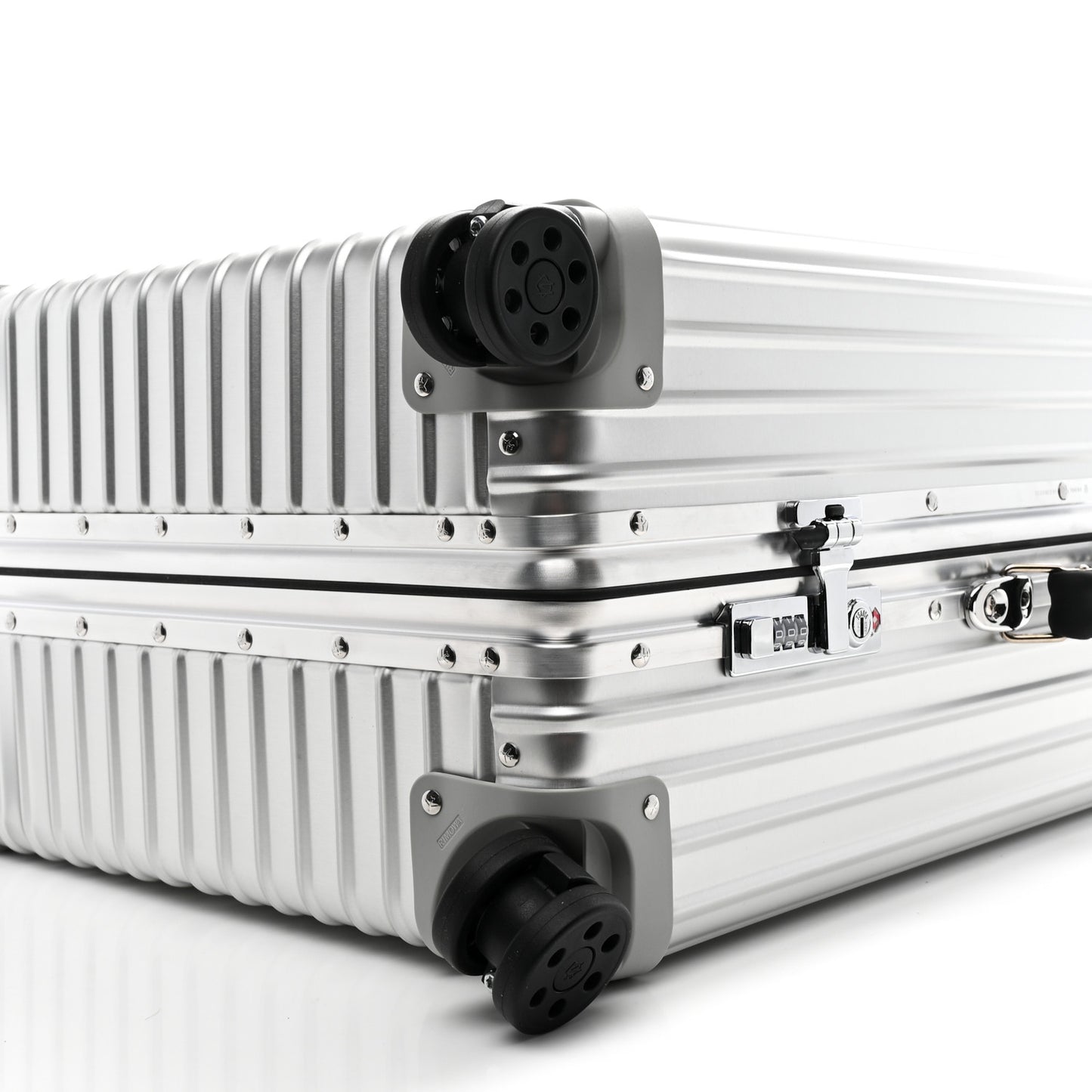 Aluminum Classic Check-In M Silver