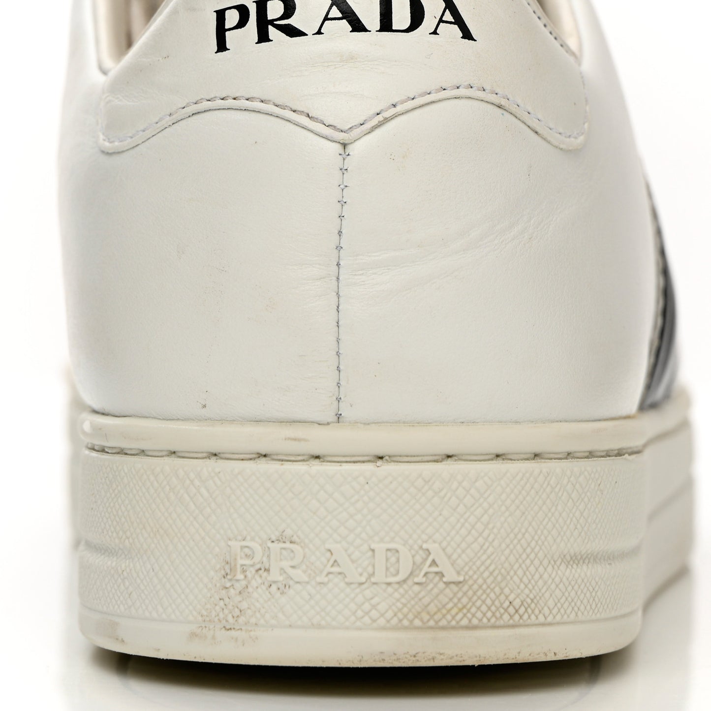 Vitello Soft Logo Low Top Sneakers 37 White