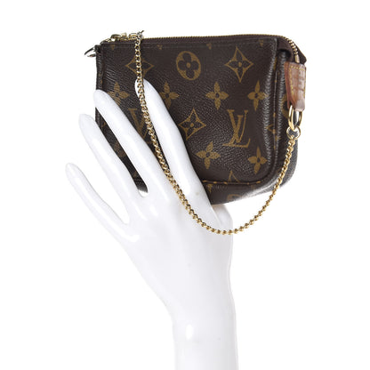 Louis Vuitton Monogram Mini Pochette Accessories 2 of 9
