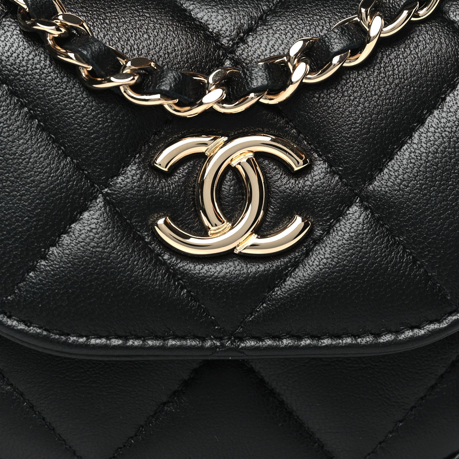 Chanel Lambskin Quilted Pearl Top Handle Clutch With Chain Black 9 of 12