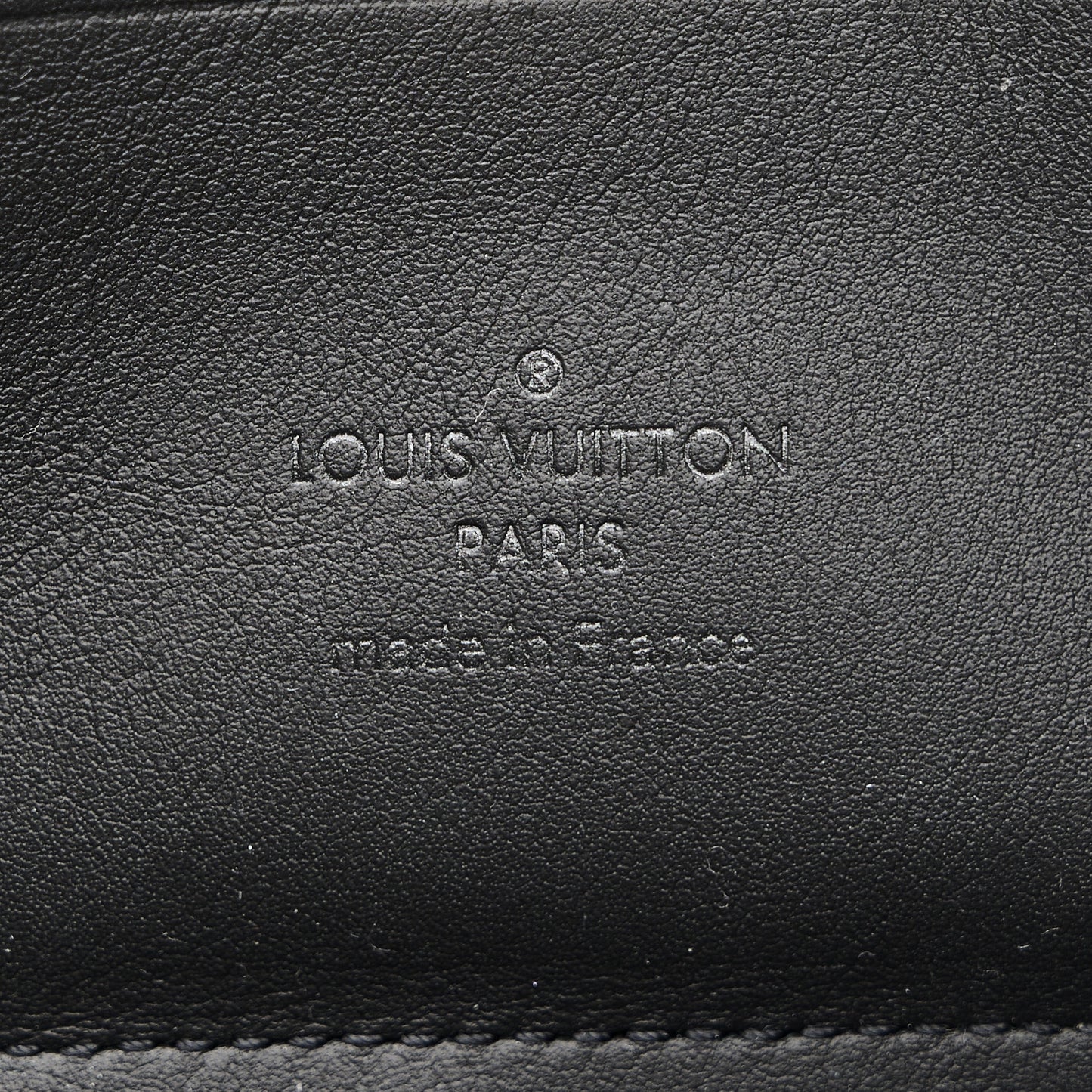 Calfskin Aerogram Alpha Wearable Wallet Black