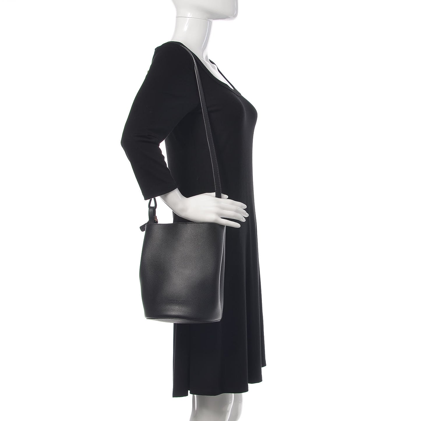 London Grainy Calfskin Small Lorne Bucket Crossbody Black