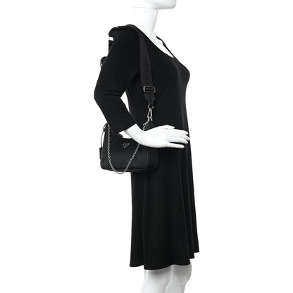 Prada Nylon Re-Edition 2005 Shoulder Bag Black 2 of 14