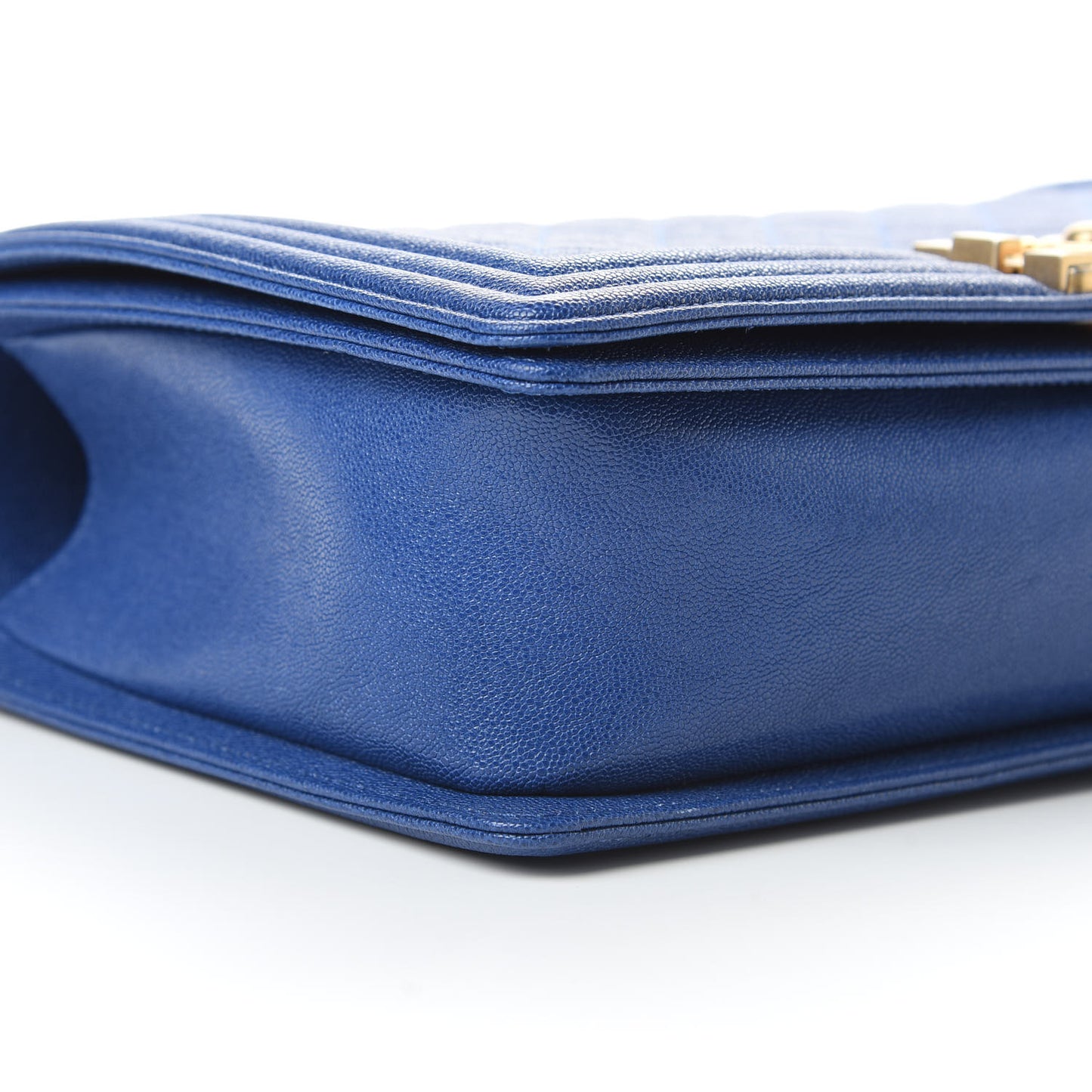 Caviar Quilted New Medium Boy Flap Blue