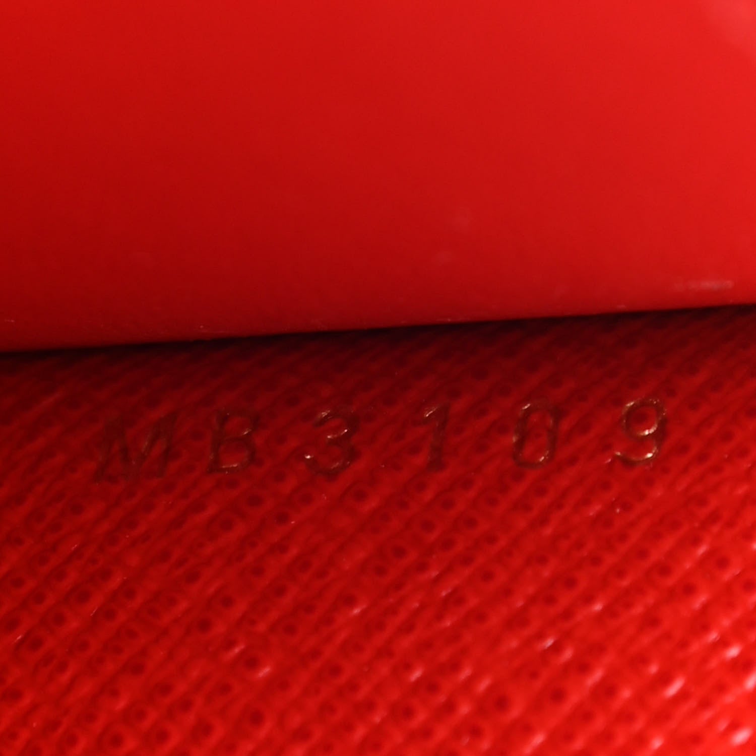 Louis Vuitton Monogram 2019 Christmas Animation Passport Cover Rouge 7 of 7