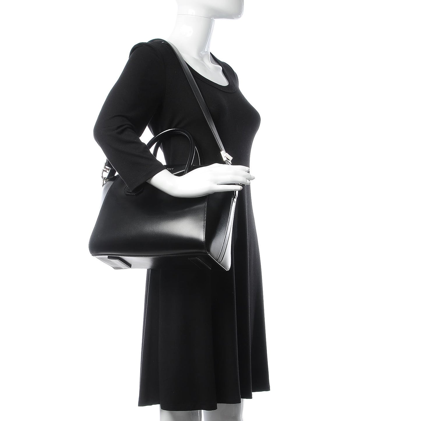 Shiny Lord Calfskin Small Antigona Black