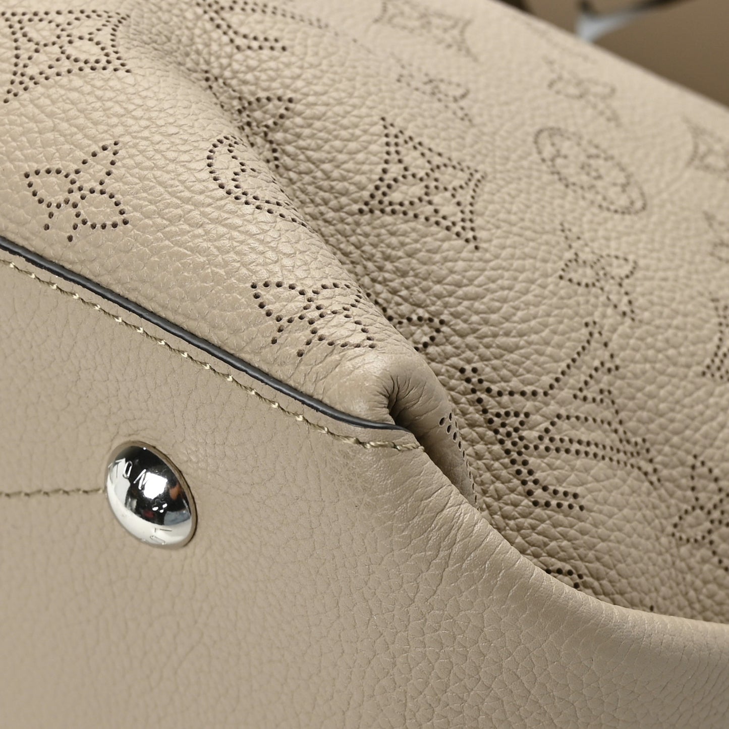 Mahina Beaubourg Hobo MM Galet