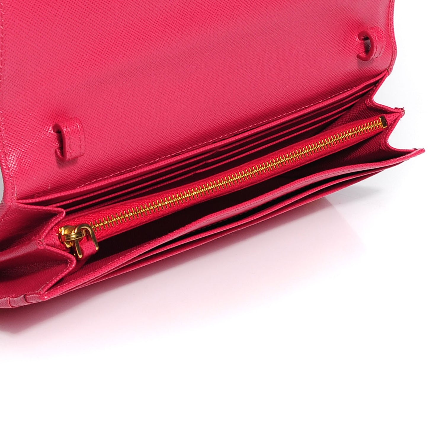 Saffiano Metal Oro Chain Wallet Peonia