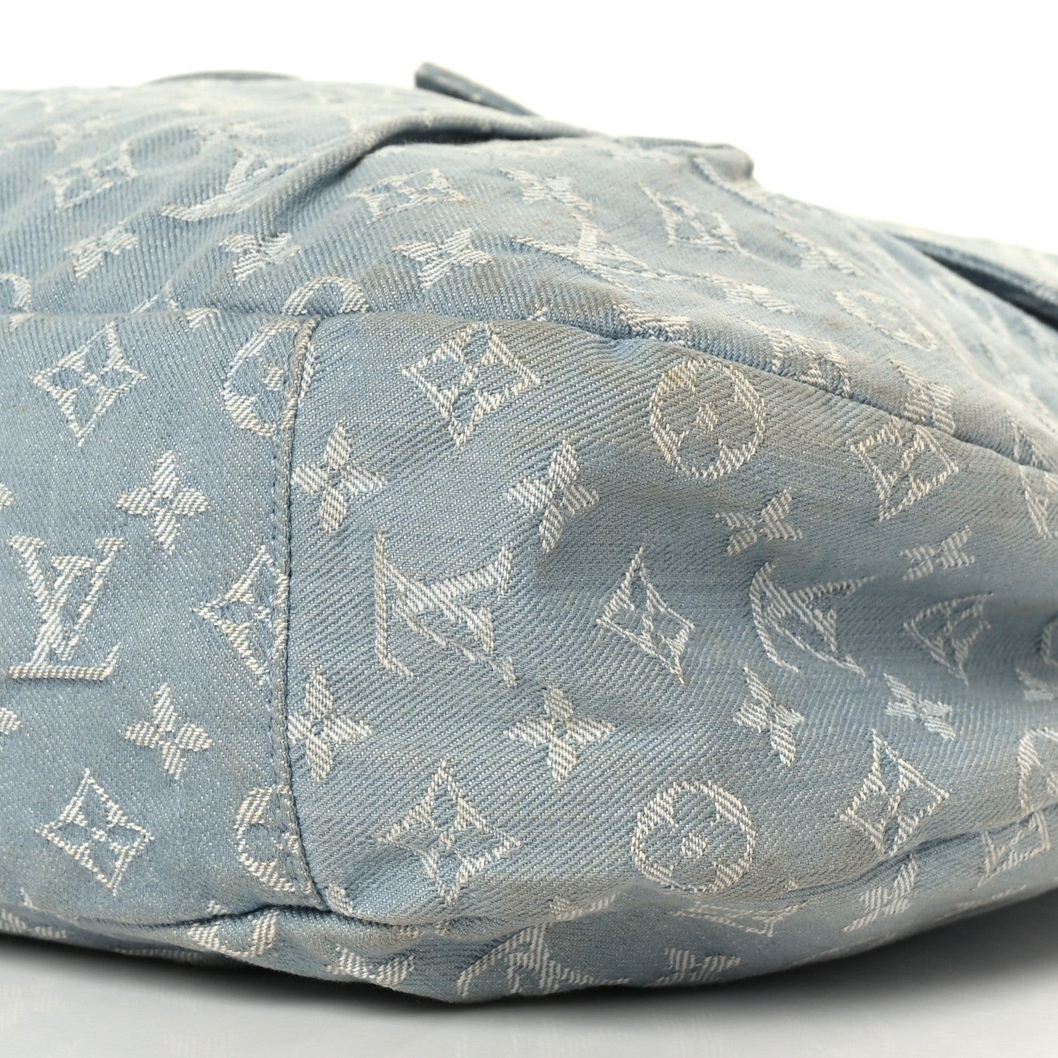 Louis Vuitton Denim Daily GM Blue Clair 8 of 10
