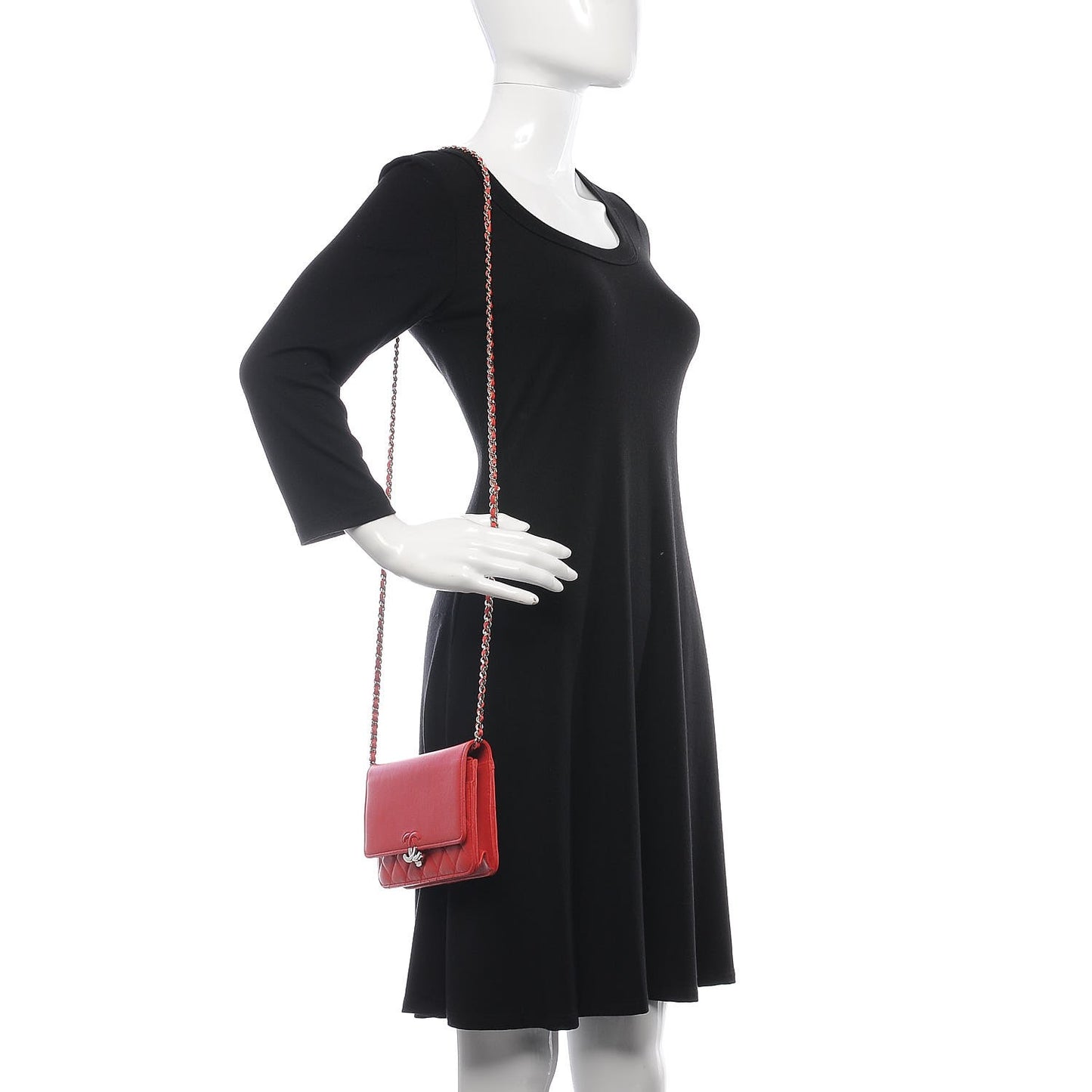 Grained Calfskin Quilted CC Box Wallet On Chain WOC Red